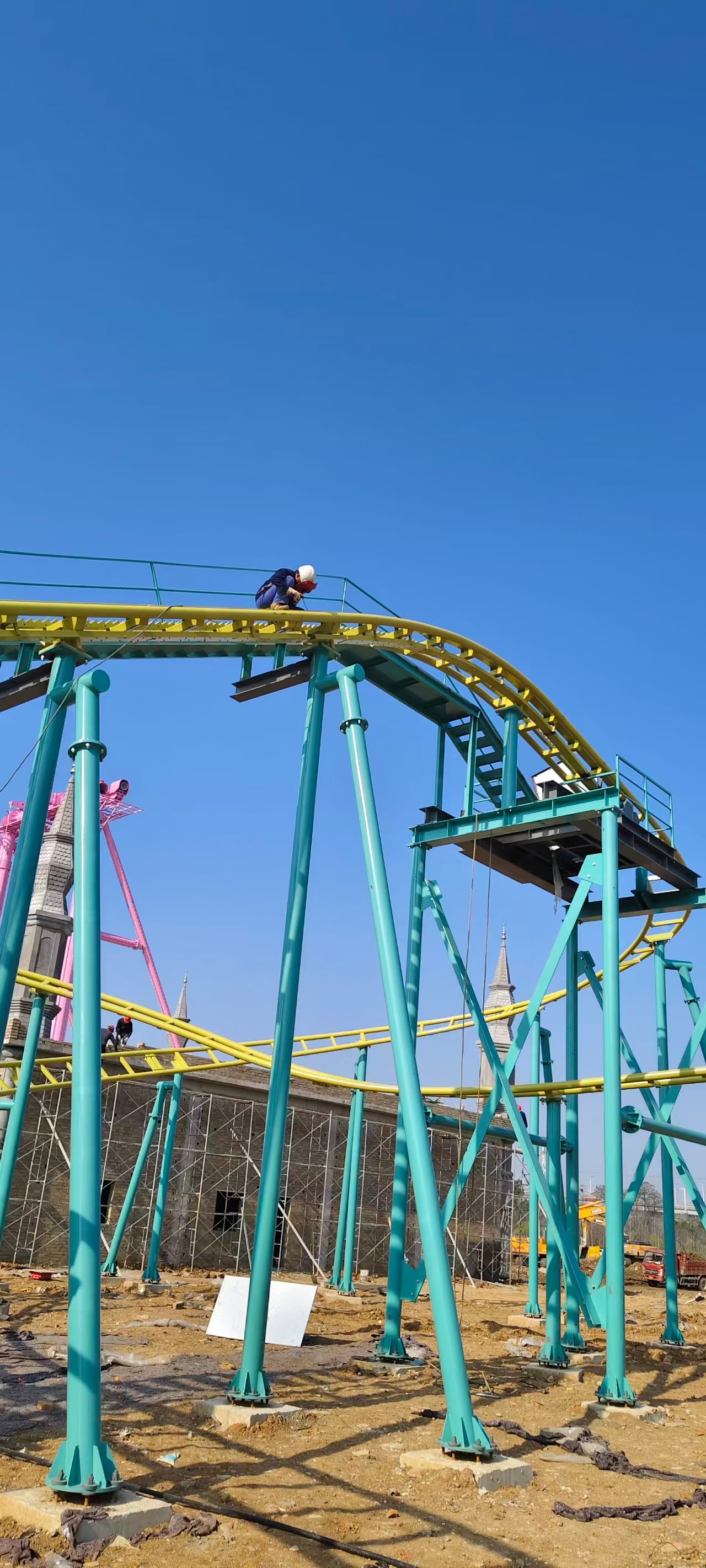 ZhipaoRides installation site 4 — professional amusement ride installation and commissioning on-site