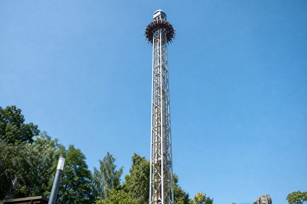 Drop Tower for Sale: Throughput, Braking and What Your Site Must Provide — ZhipaoRides
