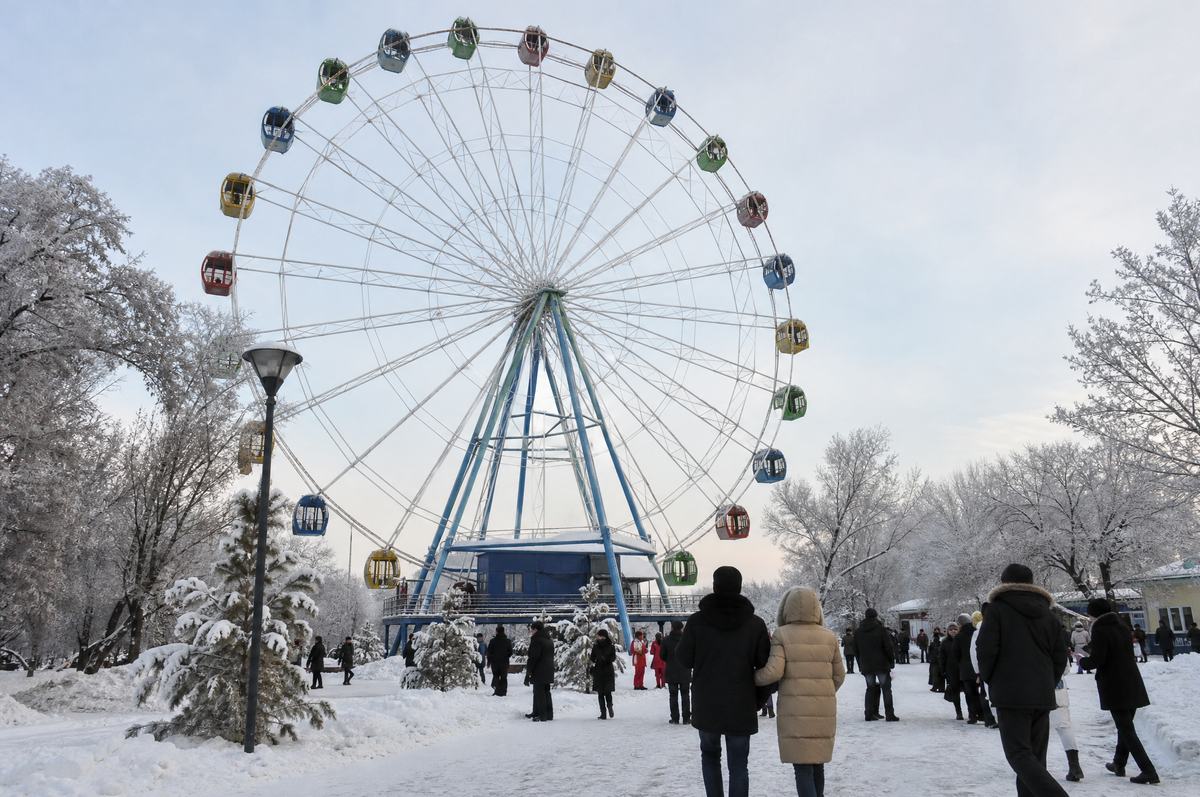 Amusement Rides for Sale in Kazakhstan: Winter Operation, Import and Site Works — ZhipaoRides